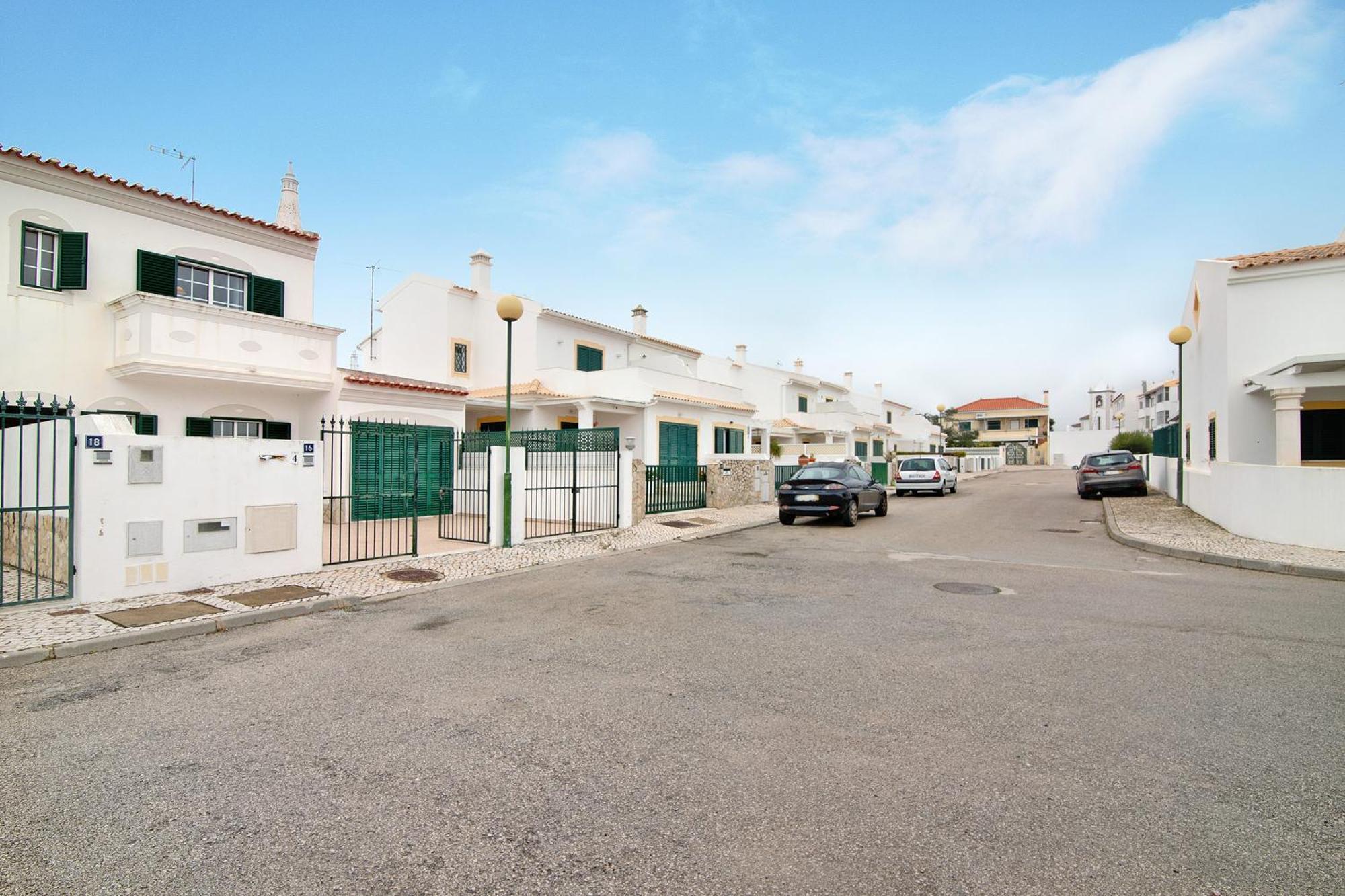 Moradia Holiday home